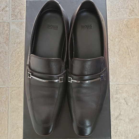 Hugo Boss men's size 7 dress shoes - Picture 1 of 4